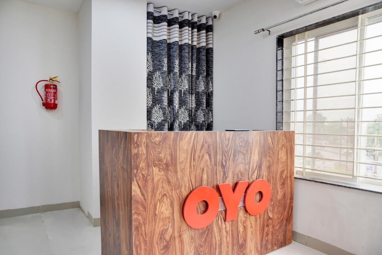 Oyo 40146 Hotel Continental Bhopal Exterior foto